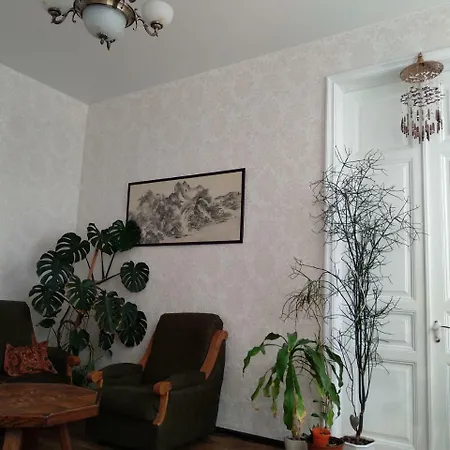 3 Комнатная Квартира В Тихом Центре *