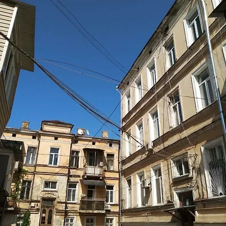 3 Комнатная Квартира В Тихом Центре Апартаменти *
